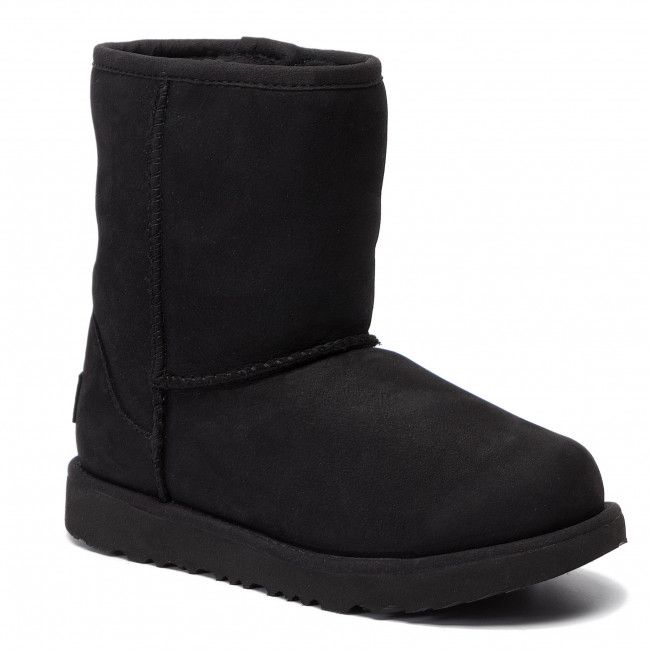 Scarpe UGG - Kids' Classic Short II Wp 1019646K Blk/Black