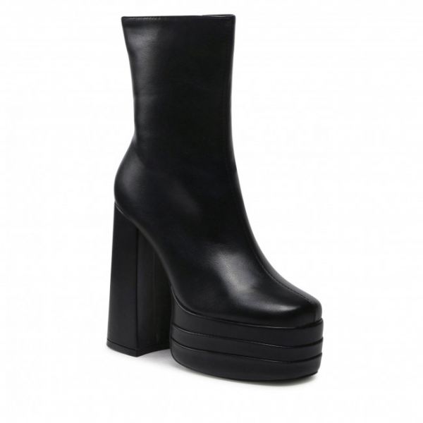 Tronchetti Raid - Emely Black