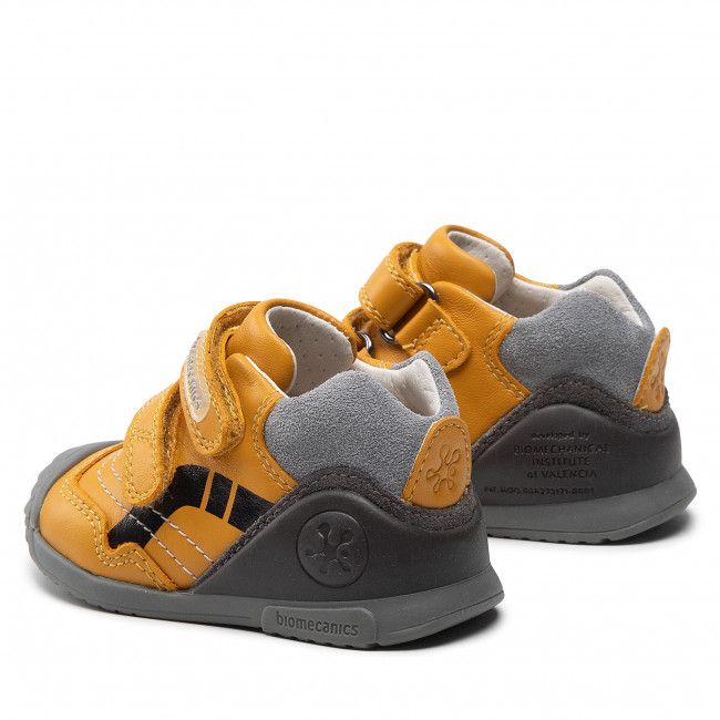 Sneakers Biomecanics - 221128-B-0 Yema